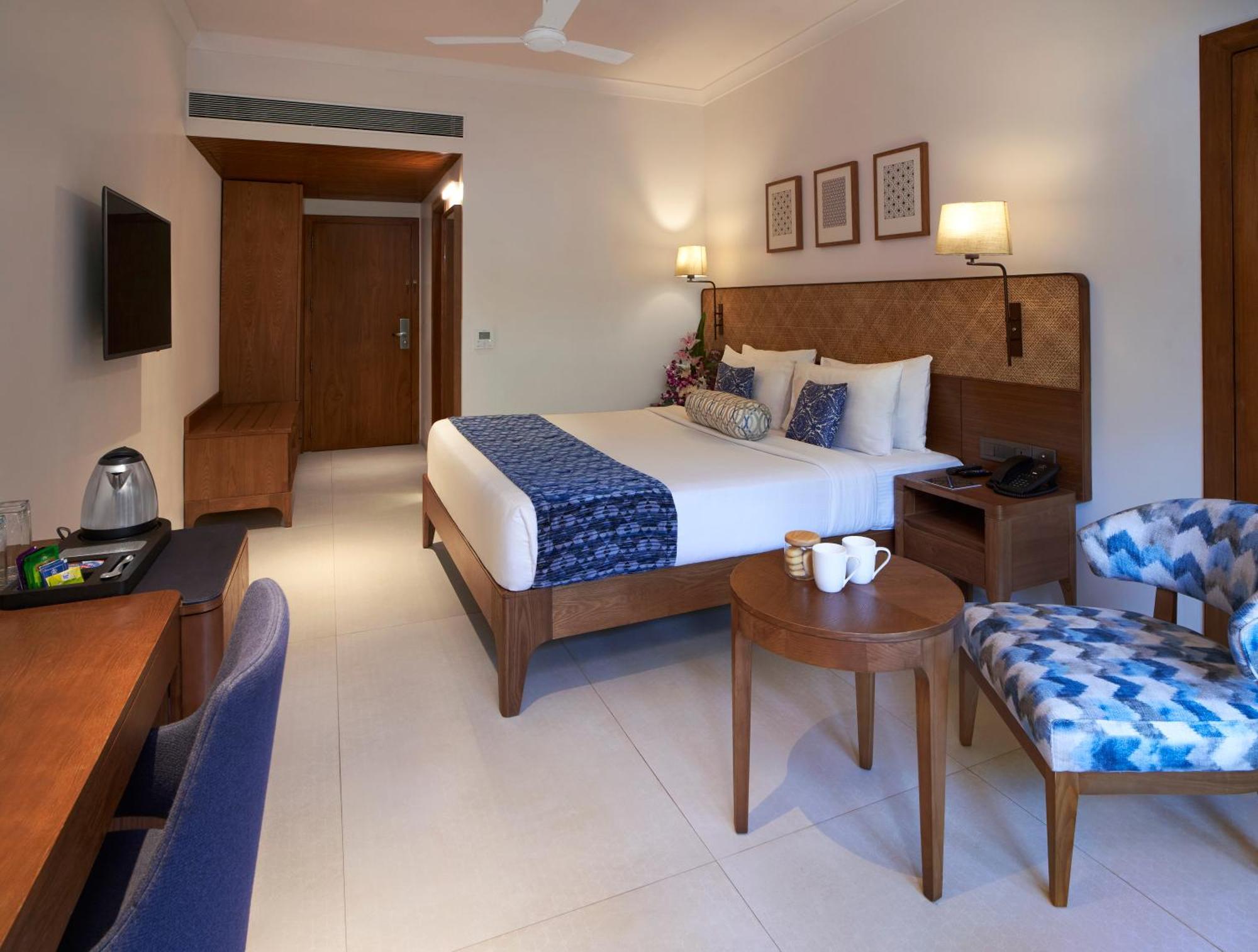 Marquis Beach Resort Кандолим Екстериор снимка