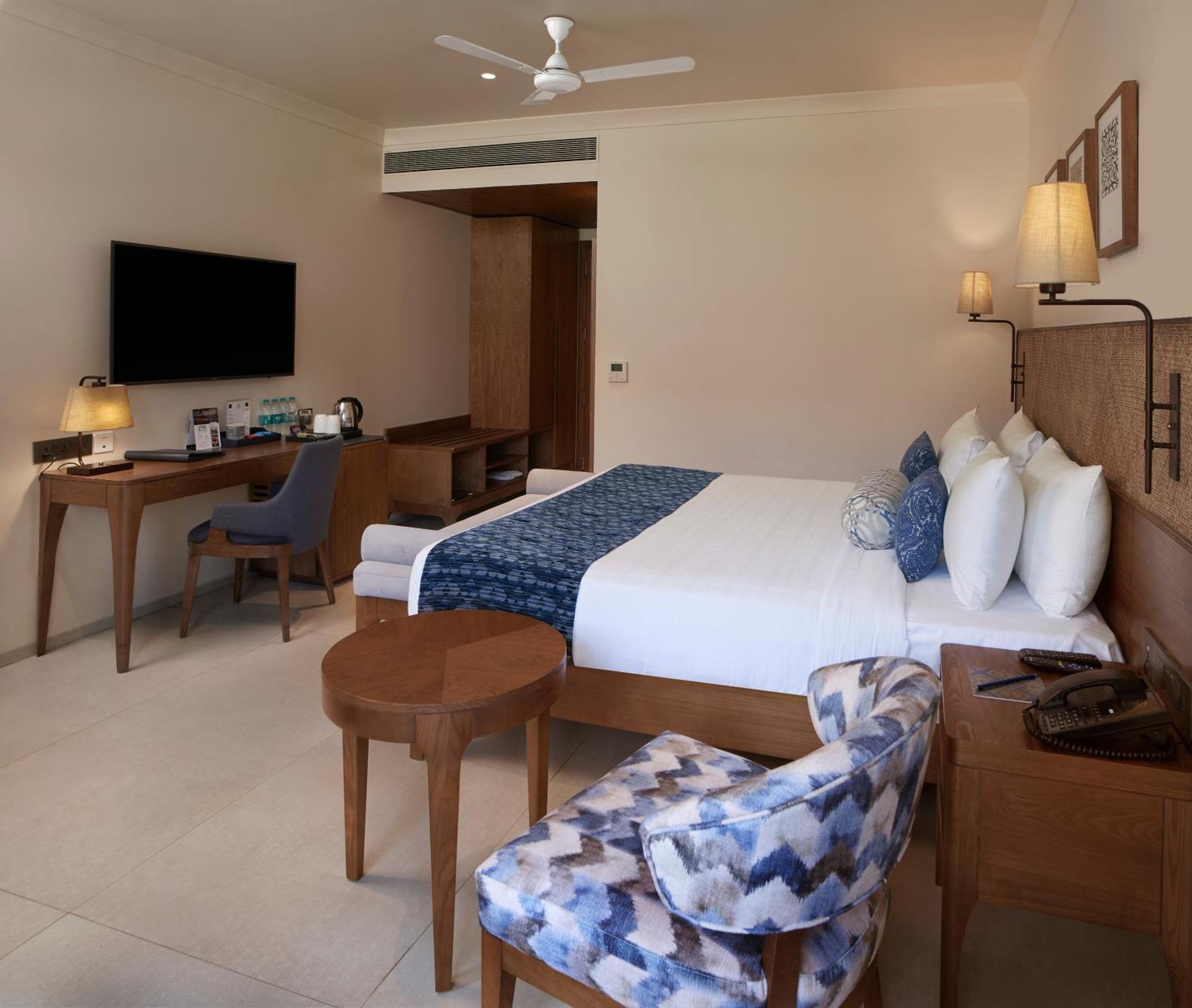 Marquis Beach Resort Кандолим Екстериор снимка