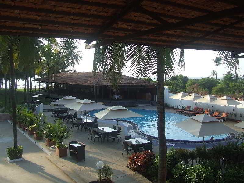 Marquis Beach Resort Кандолим Екстериор снимка
