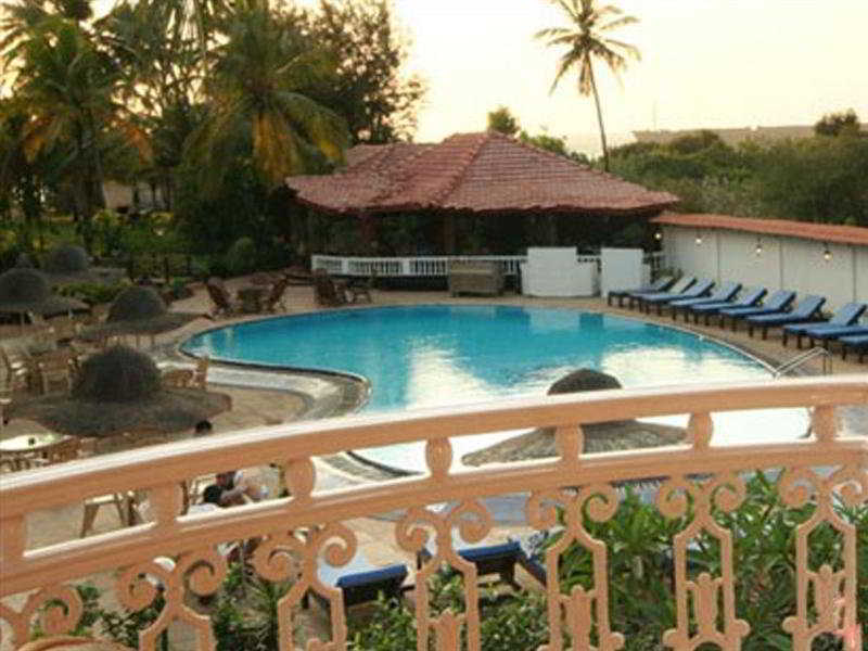 Marquis Beach Resort Кандолим Екстериор снимка